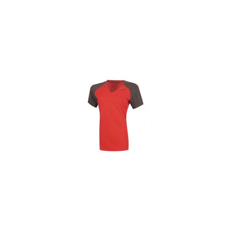 Playera Nike Regular Club SS Baselayer-Rojo